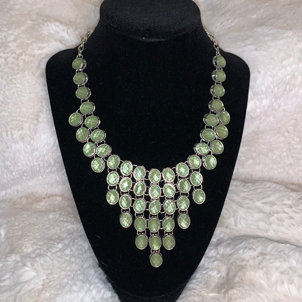 Bib necklace opaque green stones w/silver chain